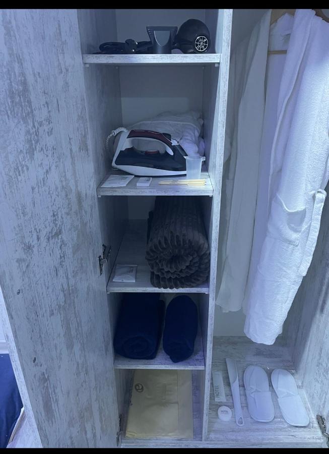 Ferienwohnung Cool Blue Interior Self Check In Erivan Exterior foto