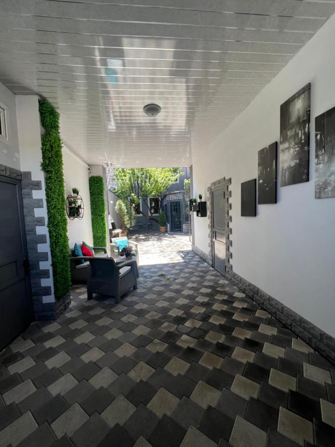 Ferienwohnung Cool Blue Interior Self Check In Erivan Exterior foto